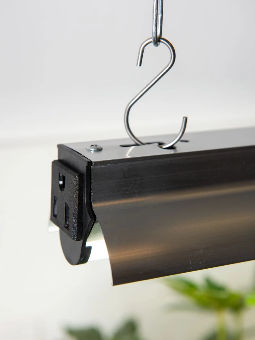 Miracle LED® Hangable LED Grow Light 6 Miracle LED® Hangable LED Grow Light - Image 4