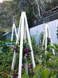 Akoris Garden Tuteur Sr. -Garden Care Shop 8600517 03V tif 1