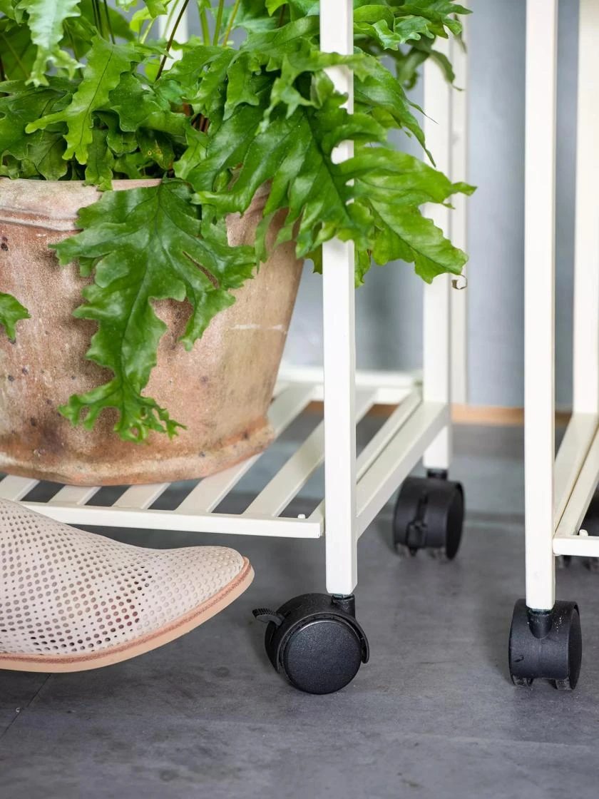 Oslo 2-Tier LED Grow Light Garden, 2 Fixtures 8 Oslo 2-Tier LED Grow Light Garden, 2 Fixtures - Image 6